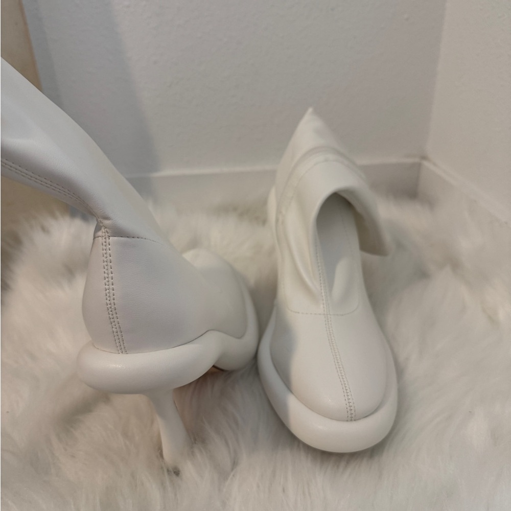 Elegant White Women's Mini Boots